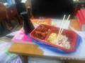 炫耀11块盒饭加7块奶茶