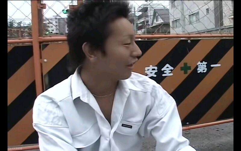 文件:被店长收留前青涩的淳平.jpg